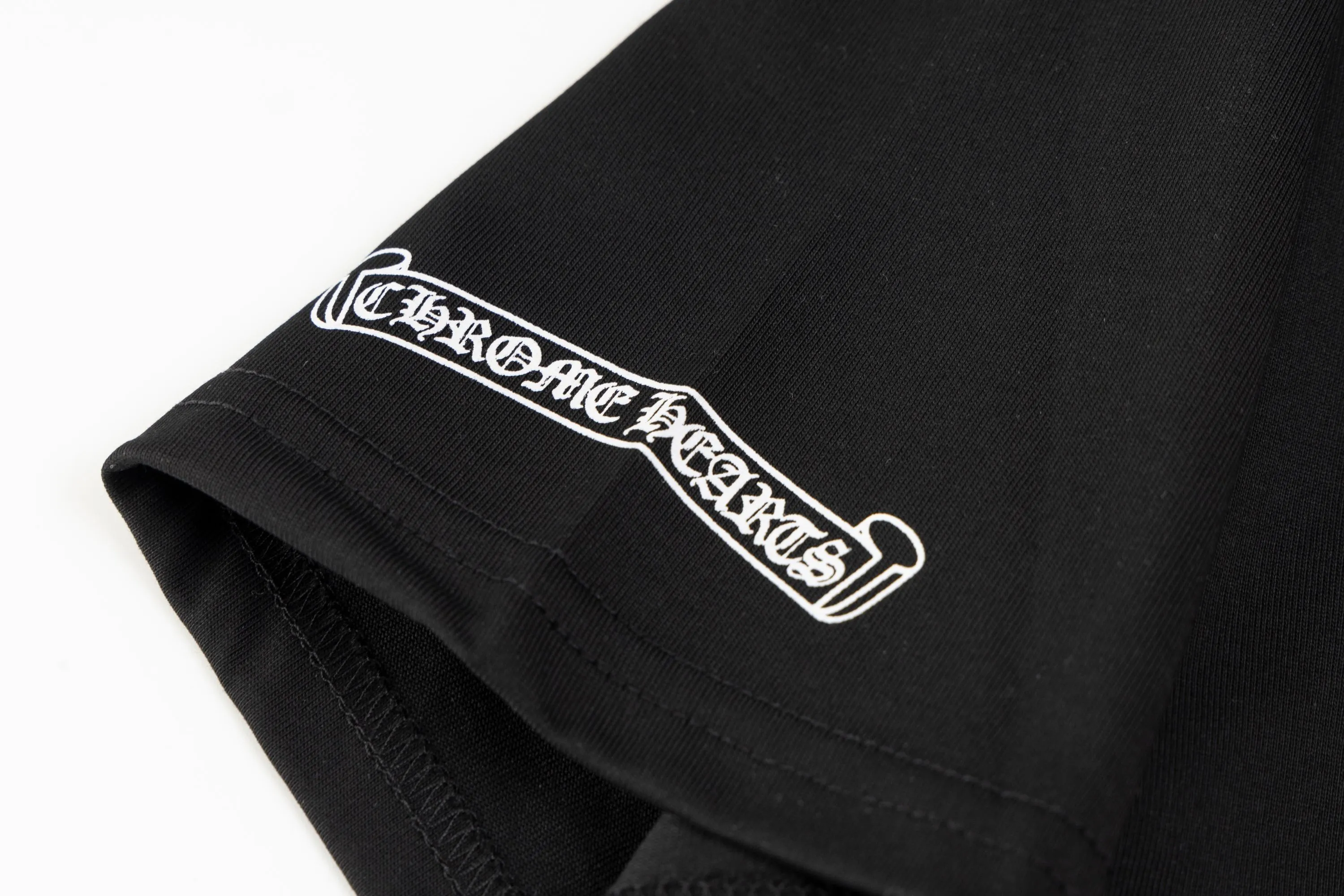 May 1st Welfare Style 🅿️116 - Crow Heart Short-sleeved T-shirt, same style for men and women - Made of original 280g 100% cotton fabric, soft and comfortable, threads are dyed in the same vat with zero color difference, exclusive quality difference currency, welcome to compare - Color: Black - Size: XS S M L